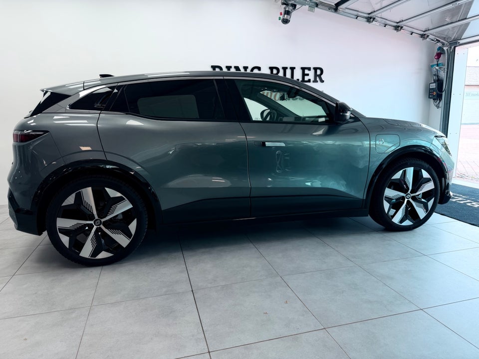 Renault Megane E-Tech 60 Techno+ 5d