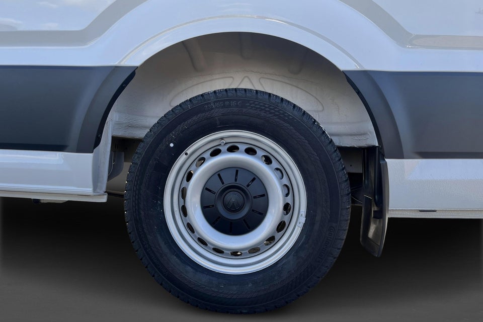 VW Crafter 35 2,0 TDi 177 Comfort Kassevogn L4H3 aut.