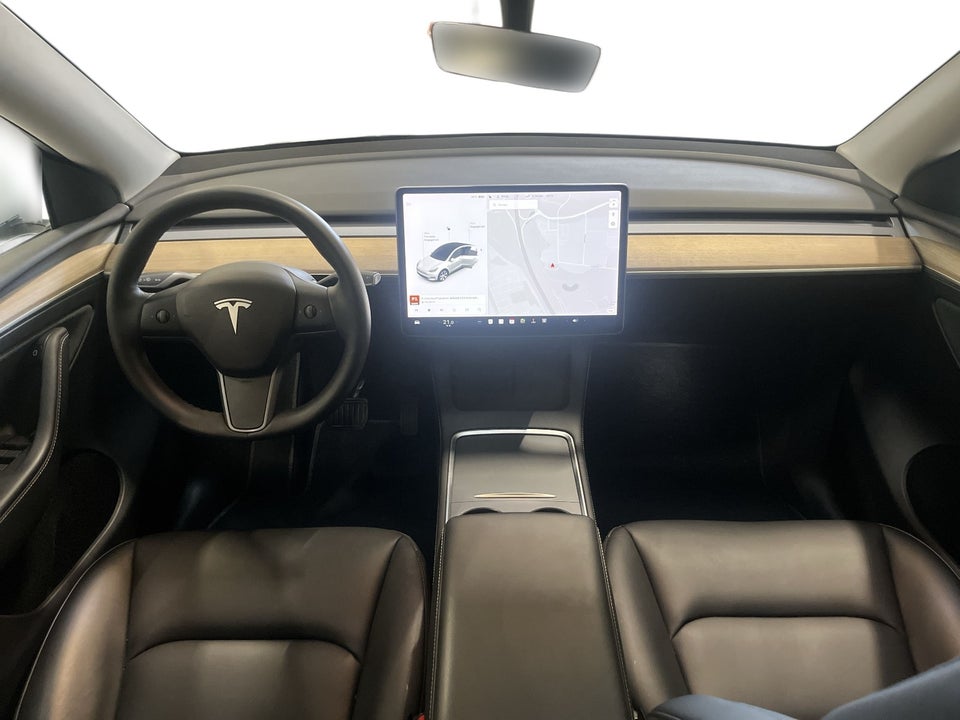 Tesla Model Y Long Range AWD 5d
