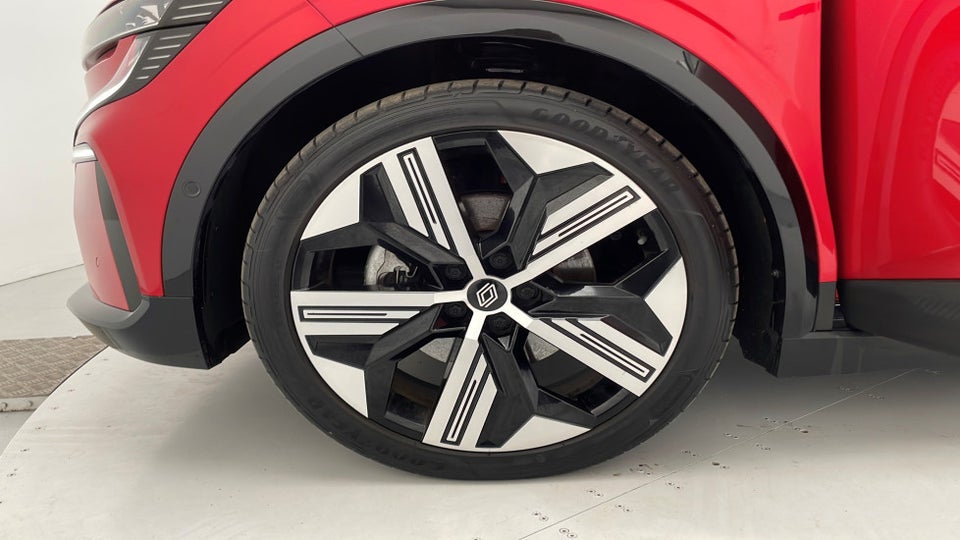 Renault Megane E-Tech 60 Iconic 5d
