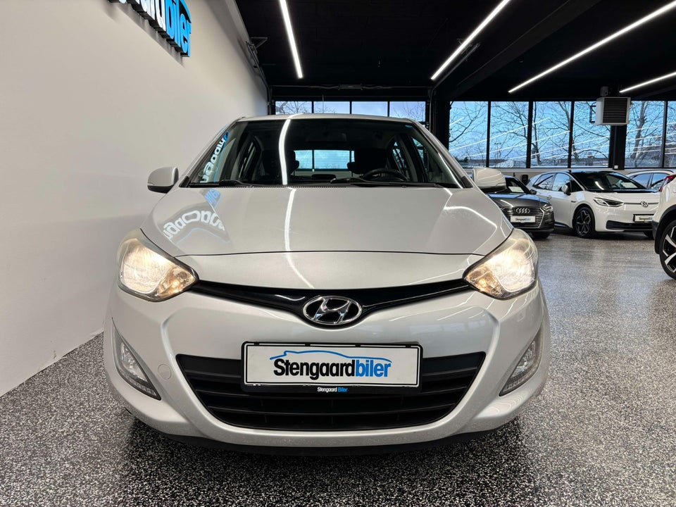 Hyundai i20 1,25 XTR 5d