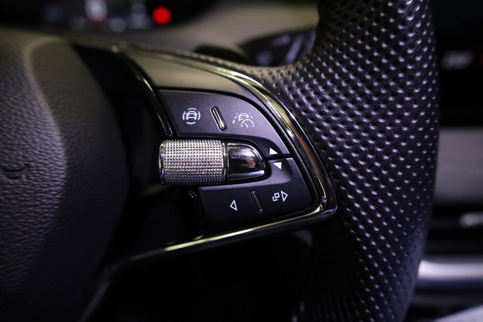 Skoda Enyaq 80 iV Loft 5d