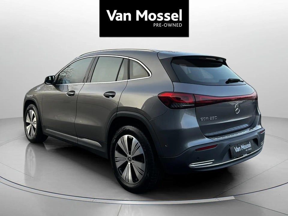 Mercedes EQA250 Progressive 5d