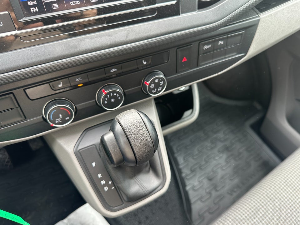 VW Transporter 2,0 TDi 150 Kassevogn DSG lang