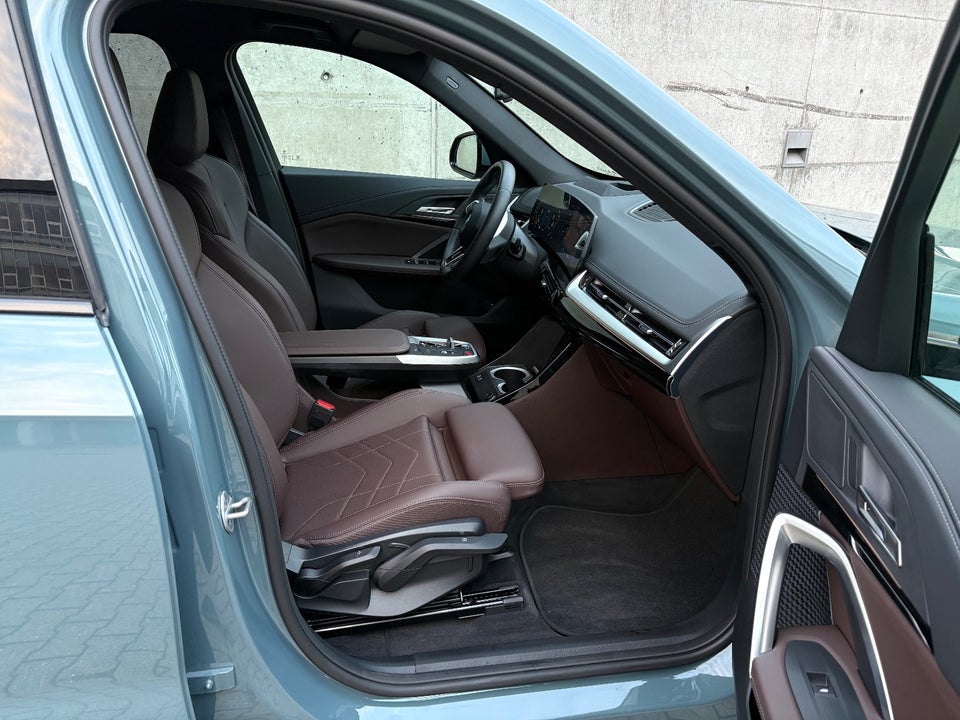 BMW iX1 eDrive20 M-Sport Pro 5d