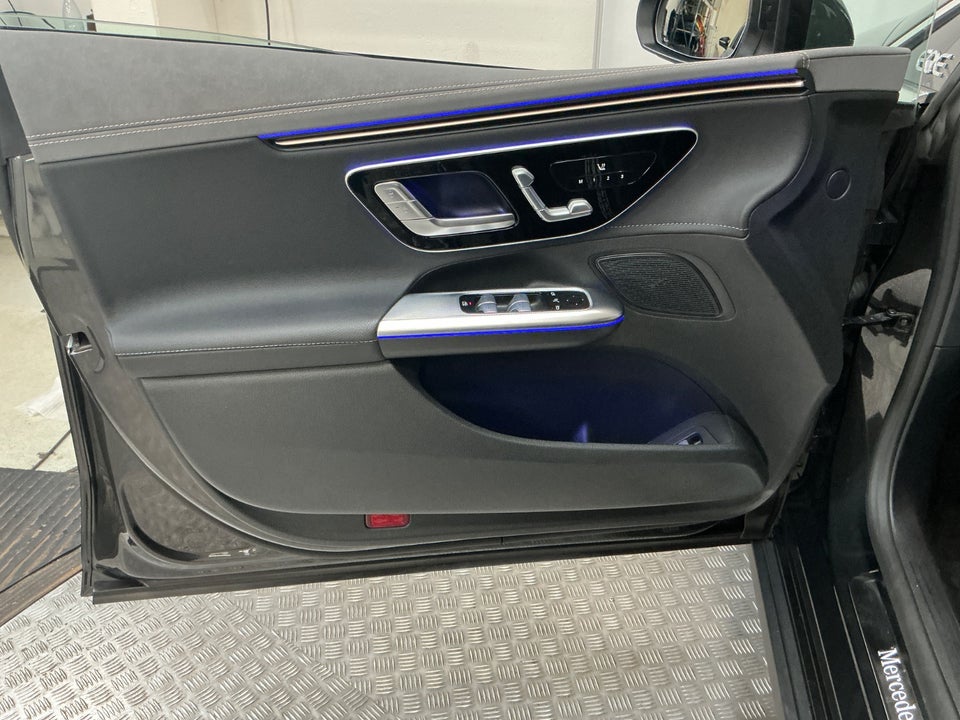 Mercedes EQE350 Electric Art 4d