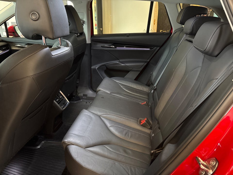 Skoda Enyaq 80 iV Suite 5d