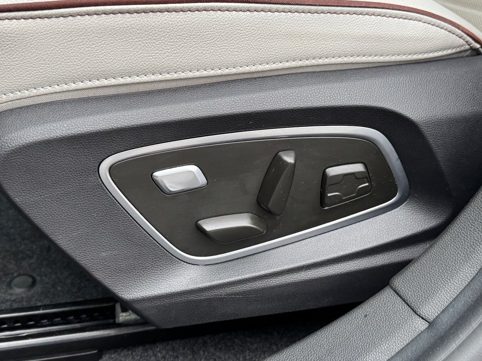 Renault Megane E-Tech 60 Iconic 5d