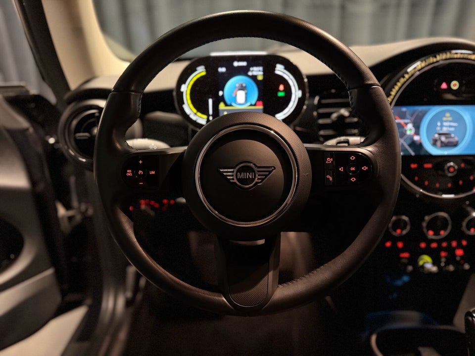 MINI Cooper SE Classic 3d