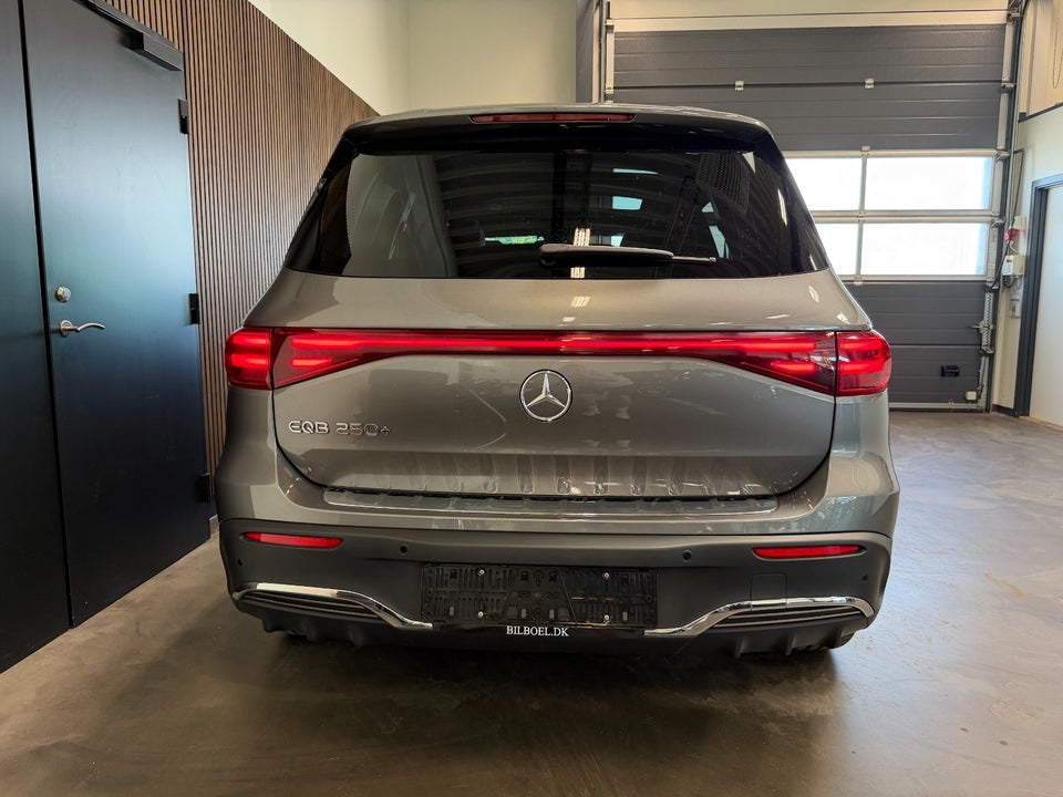 Mercedes EQB250+ AMG Premium 5d