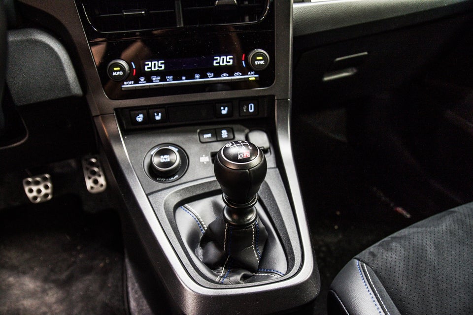 Toyota GR Yaris 1,6 Sport Premium 3d