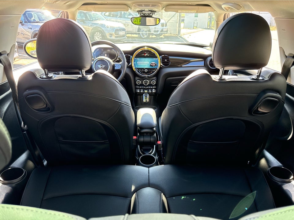 MINI Cooper SE Classic Trim 3d