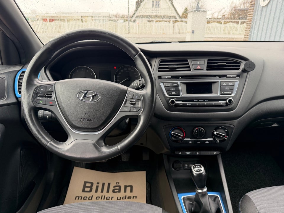 Hyundai i20 1,25 EM-Edition 5d