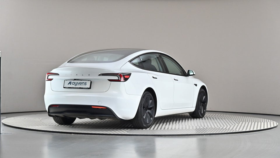 Tesla Model 3 RWD 4d