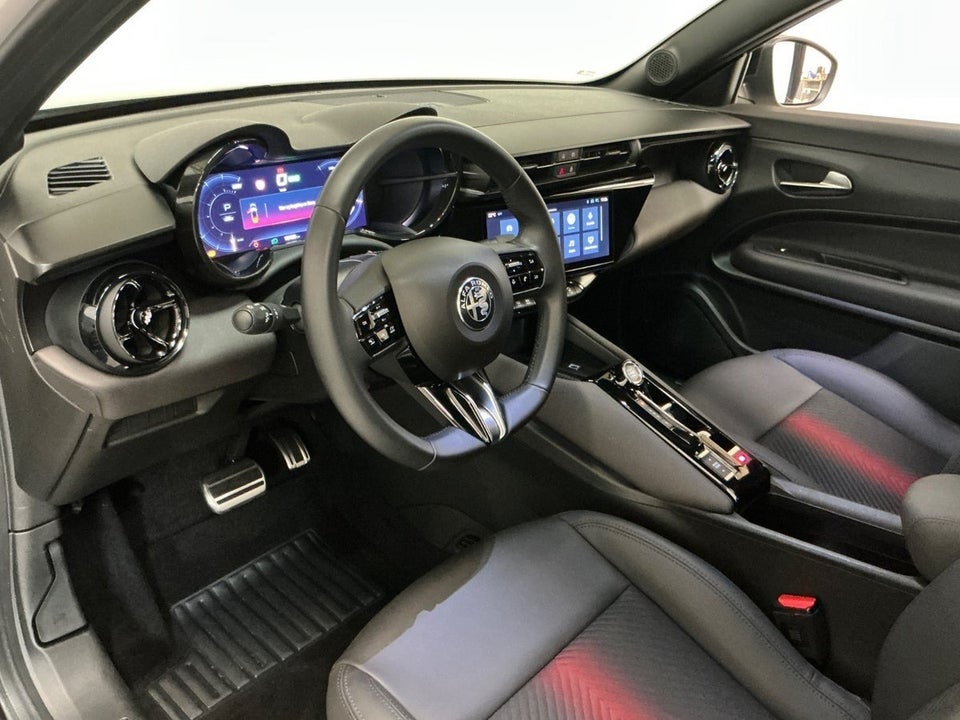 Alfa Romeo Junior Elettrica Speciale 5d