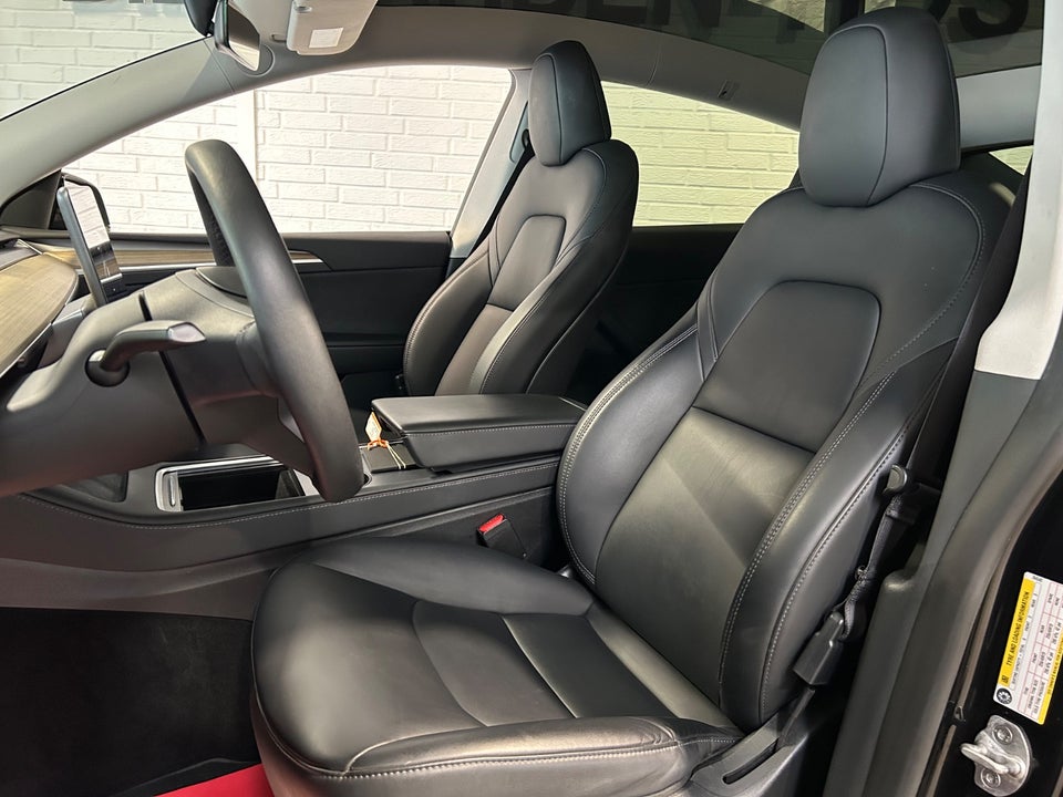 Tesla Model Y RWD 5d