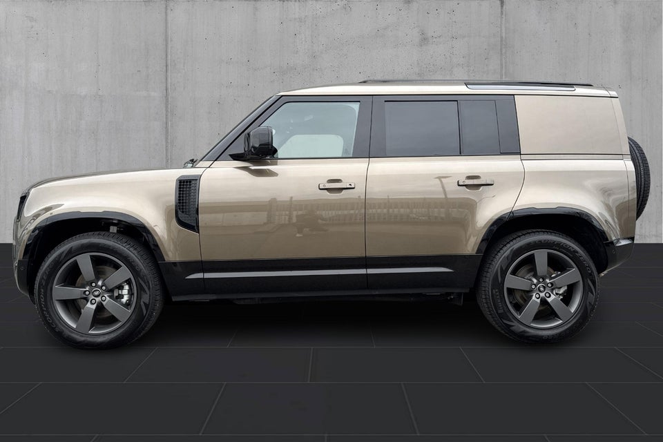 Land Rover Defender 110 3,0 D250 Hard Top X-Dynamic SE aut. Van 5d