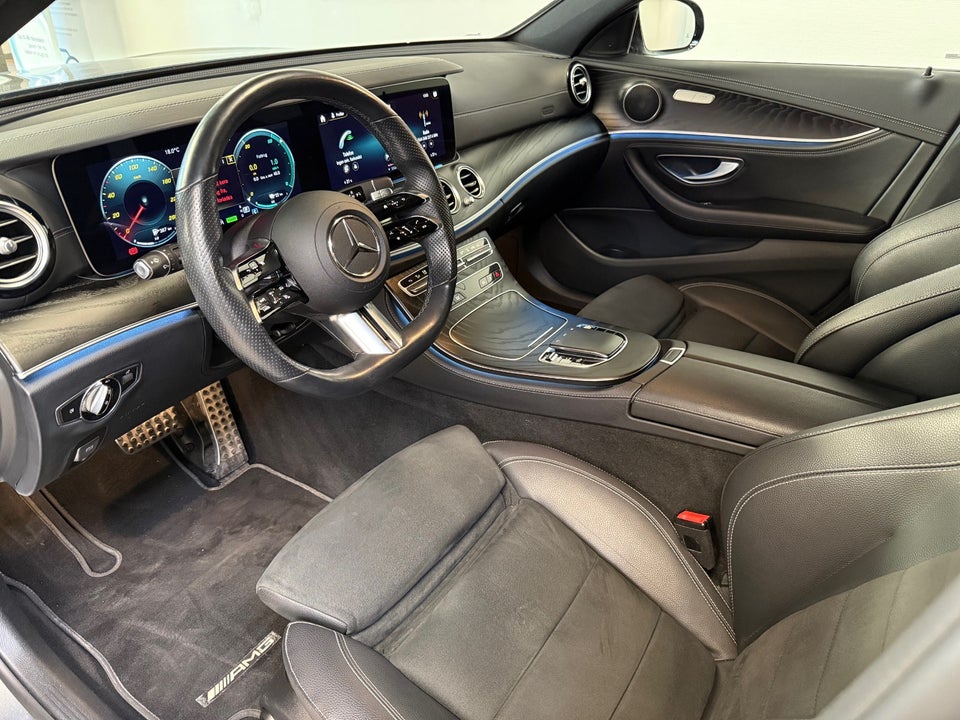 Mercedes E300 de 2,0 AMG Line stc. aut. 4Matic 5d