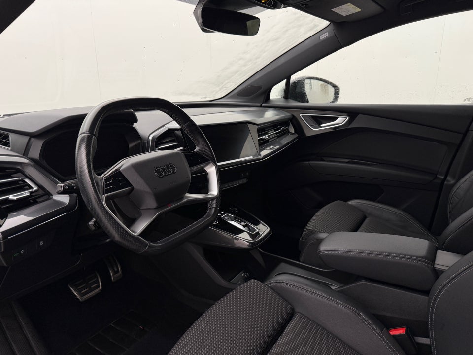 Audi Q4 e-tron 40 S-line Sportback 5d
