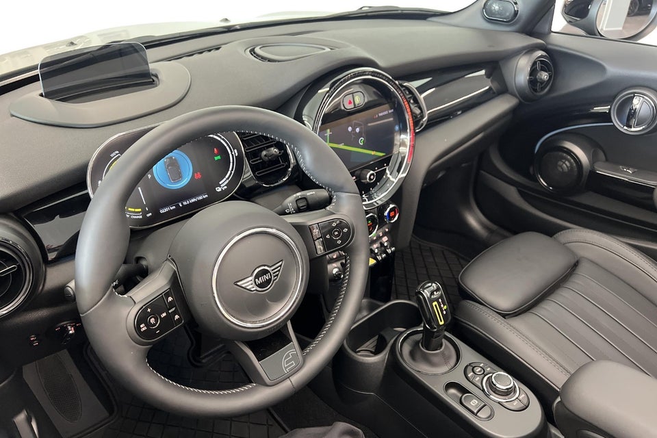 MINI Cooper SE Cabriolet 2d