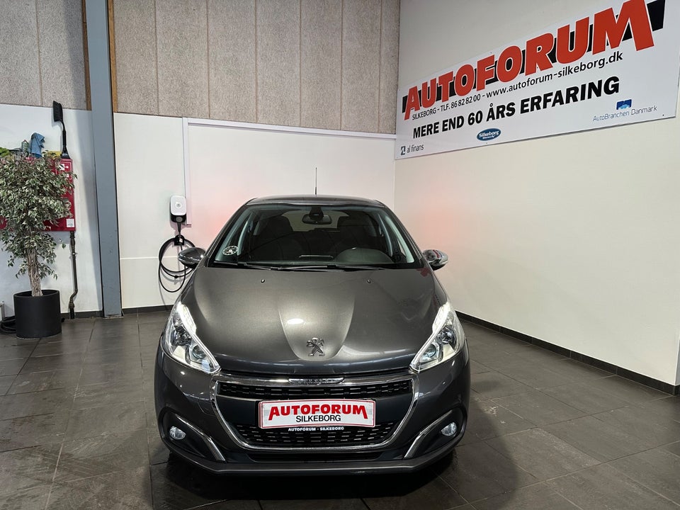 Peugeot 208 1,6 BlueHDi 100 Allure Sky 5d