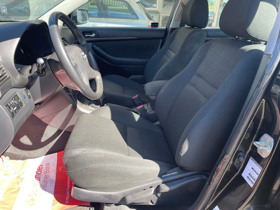 Toyota Avensis 2,0 VVT-i 4d
