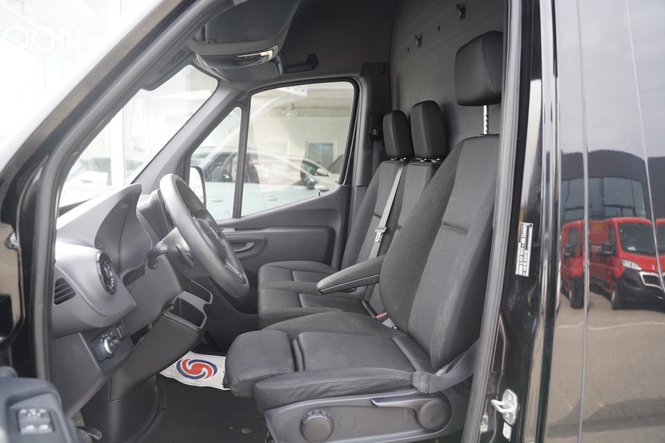 Mercedes Sprinter 215 2,0 CDi A2 Chassis aut. FWD 2d