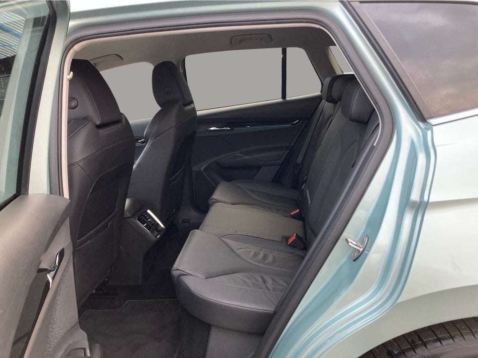 Skoda Enyaq 80 iV Suite 5d