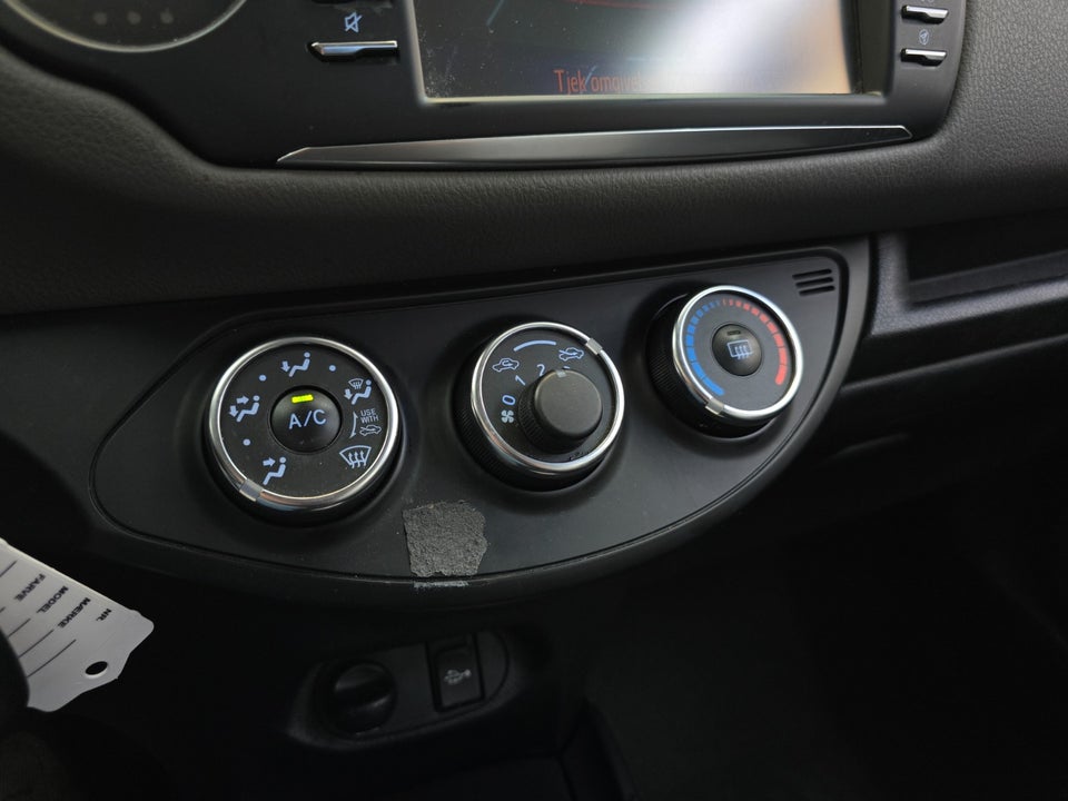 Toyota Yaris 1,0 VVT-i T2 5d