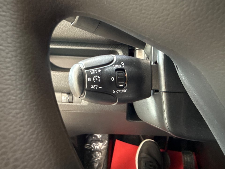 Peugeot e-Expert 50 L2 Plus Van