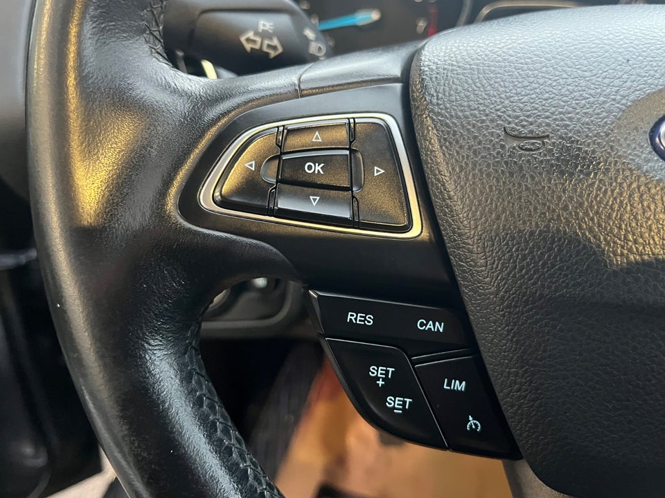 Ford C-MAX 1,0 SCTi 125 Titanium 5d