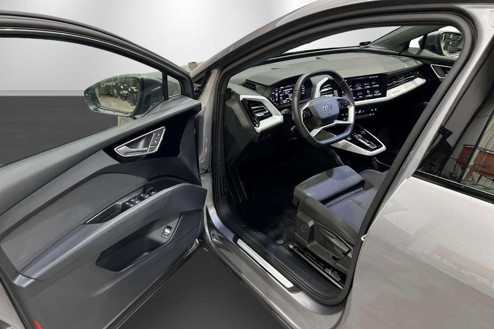 Audi Q4 e-tron 45 Progress 5d