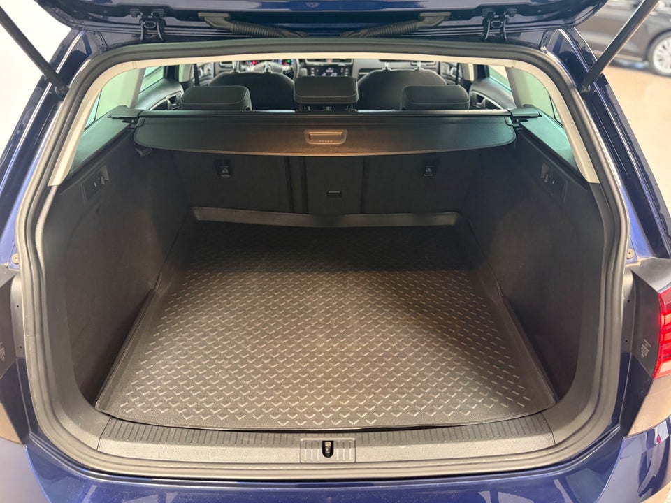 VW Golf VII 1,4 TSi 150 Highline Variant DSG 5d
