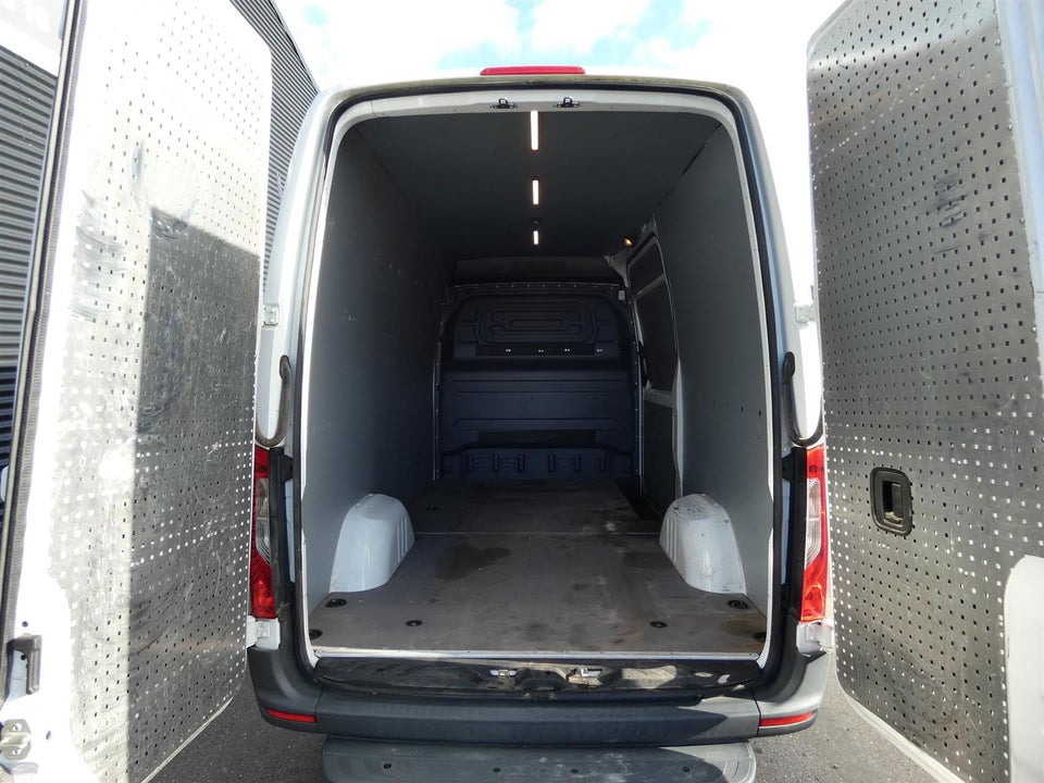 Mercedes Sprinter 316 2,2 CDi A2 Kassevogn aut. RWD