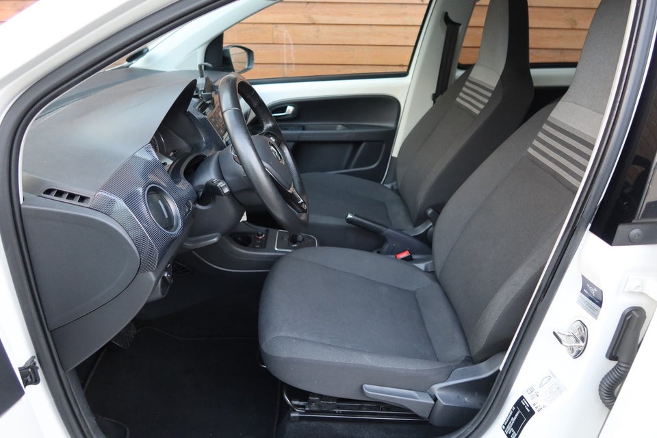 VW Up! 1,0 MPi 75 Move Up! ASG 5d