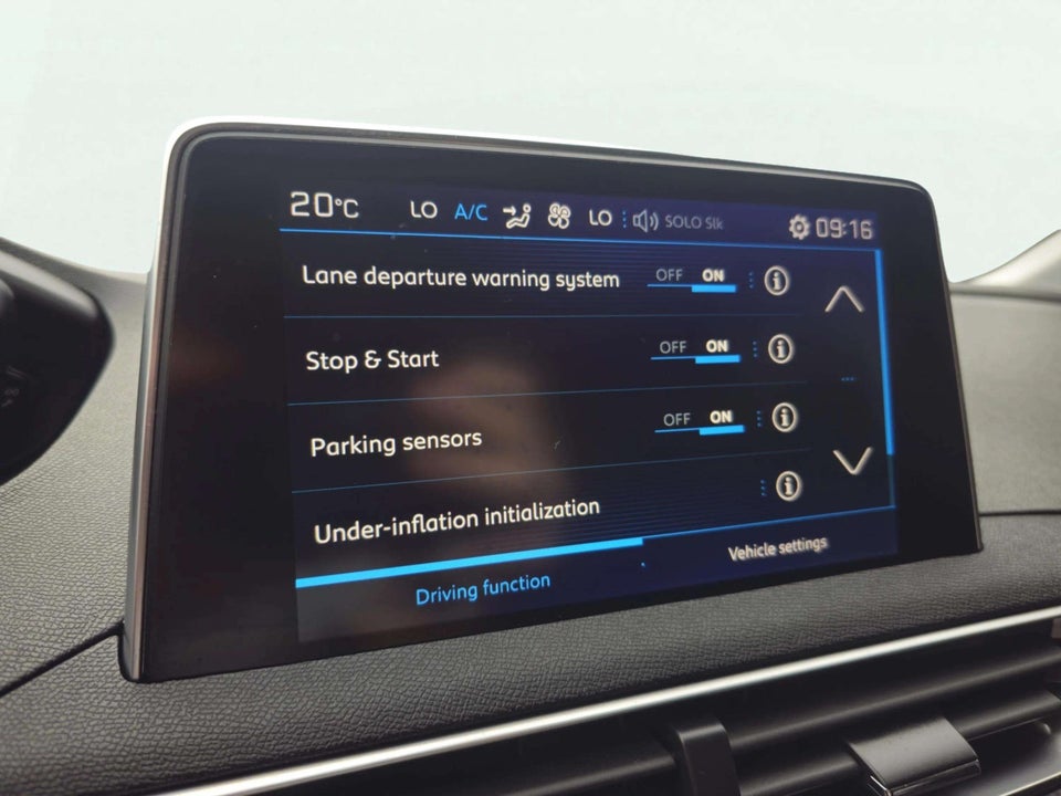 Peugeot 5008 1,2 e-THP 130 Active 7prs 5d