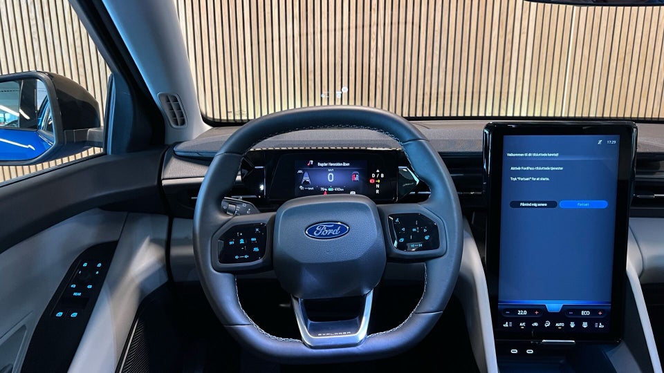 Ford Explorer 77 Select Extended Range 5d