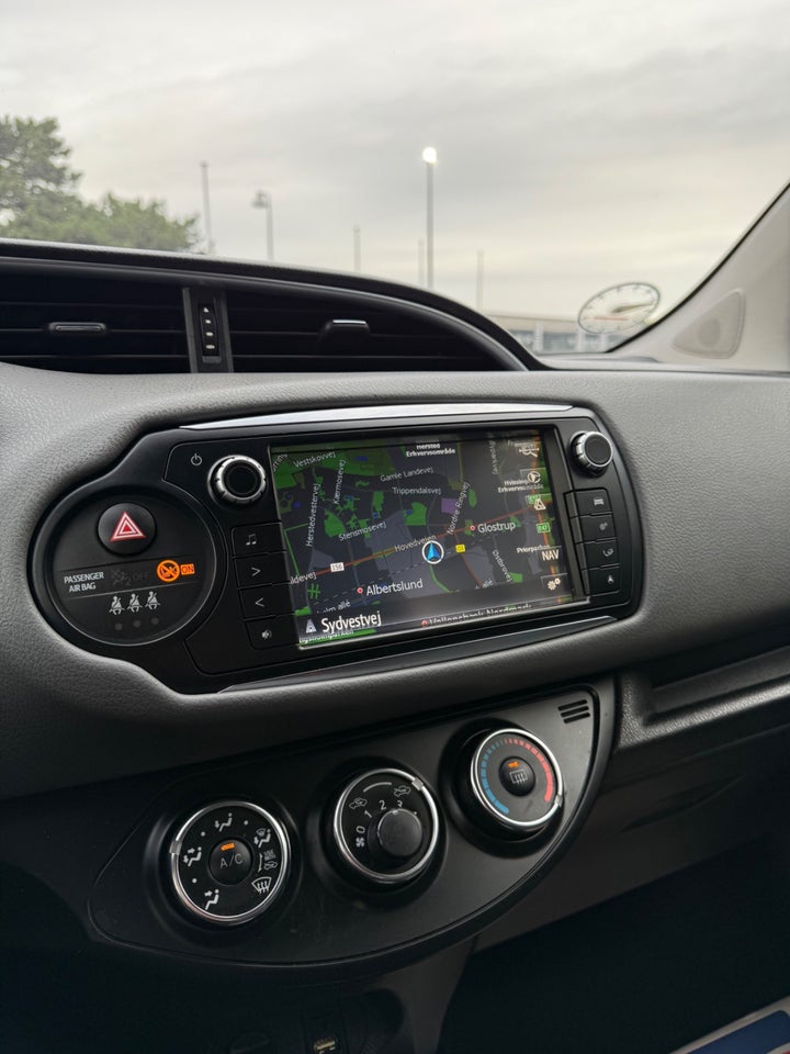 Toyota Yaris 1,0 VVT-i T1 Style 5d