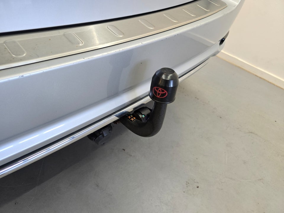 Toyota Auris 1,8 Hybrid H2 Touring Sports CVT 5d