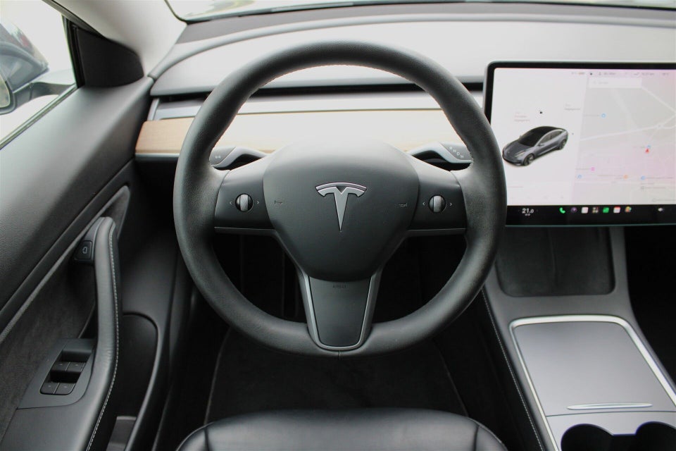 Tesla Model 3 Long Range AWD 4d