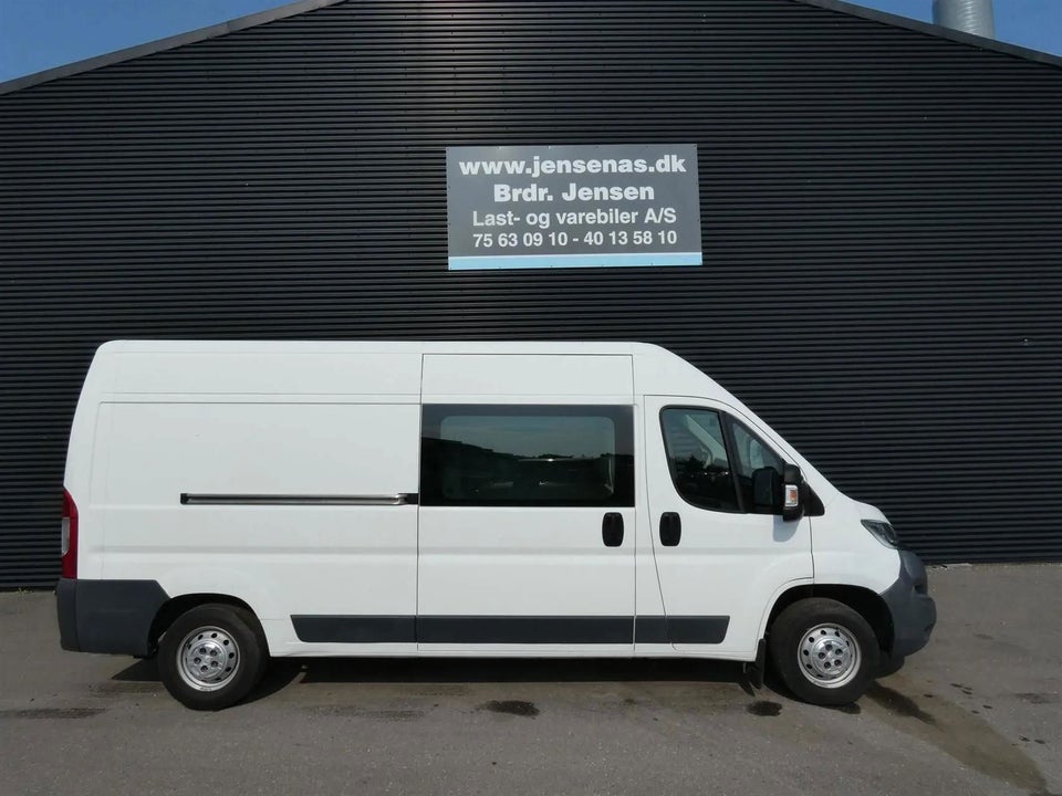 Peugeot Boxer 330 2,0 BlueHDi 130 L2H2 Premium