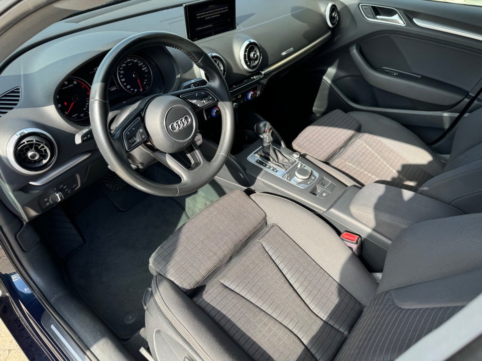 Audi A3 1,5 TFSi 150 Sport S-tr. 4d