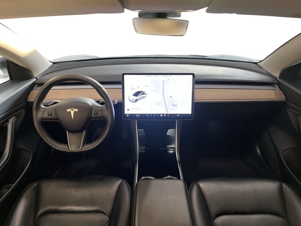 Tesla Model 3 Long Range AWD 4d