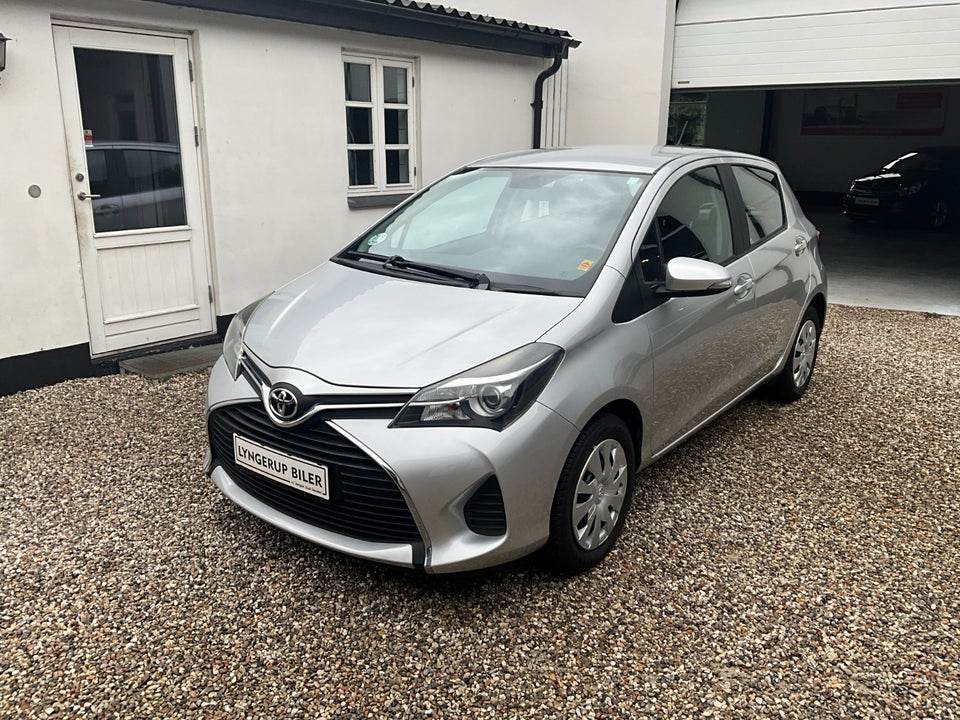 Toyota Yaris 1,3 VVT-i T2 5d