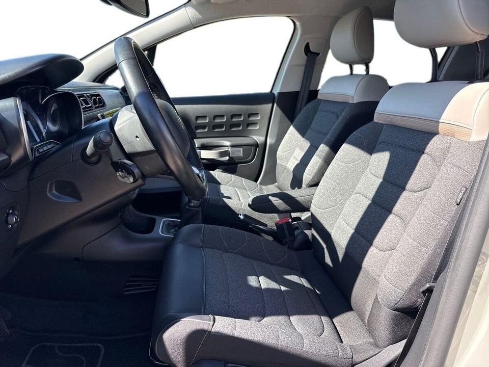 Citroën C3 1,2 PureTech 83 Shine Sport 5d