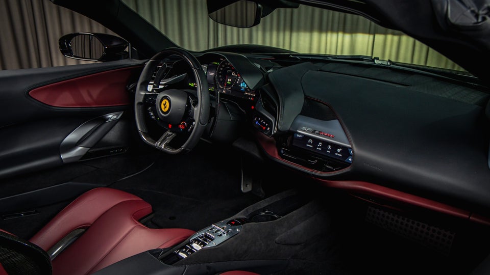 Ferrari SF90 Spider 4,0 DCT 2d