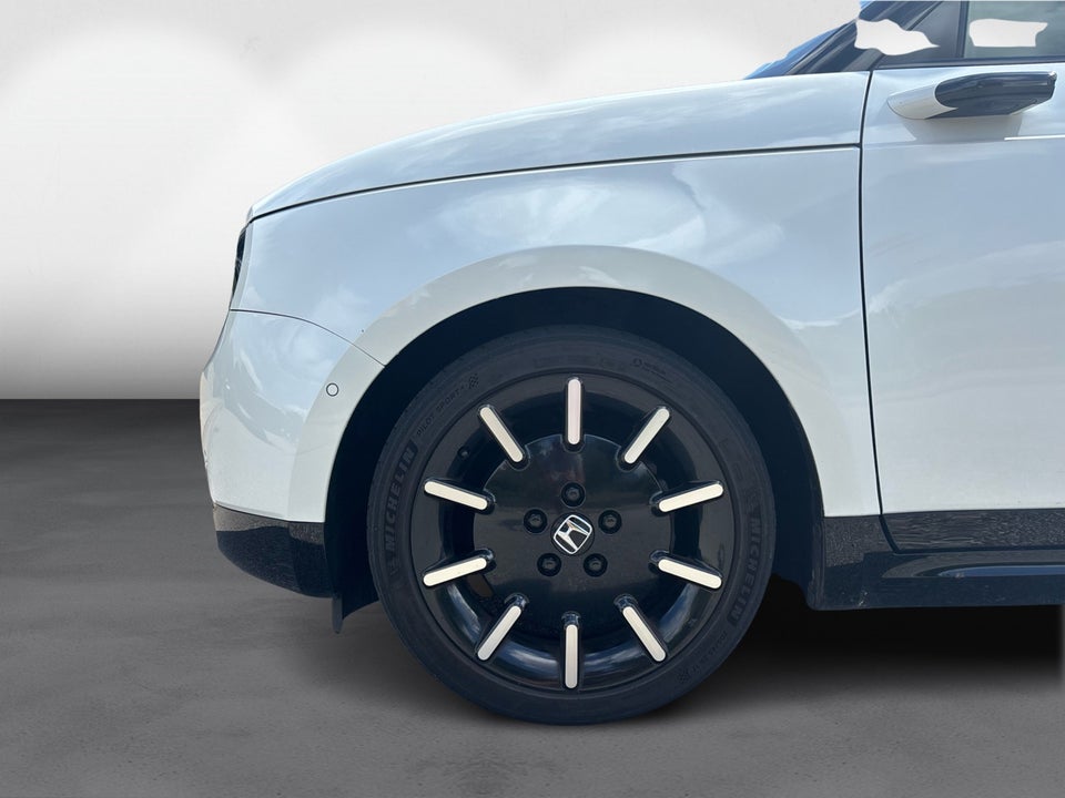 Honda e Advance 5d