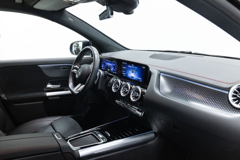 Mercedes EQA350 AMG Advance 4Matic 5d