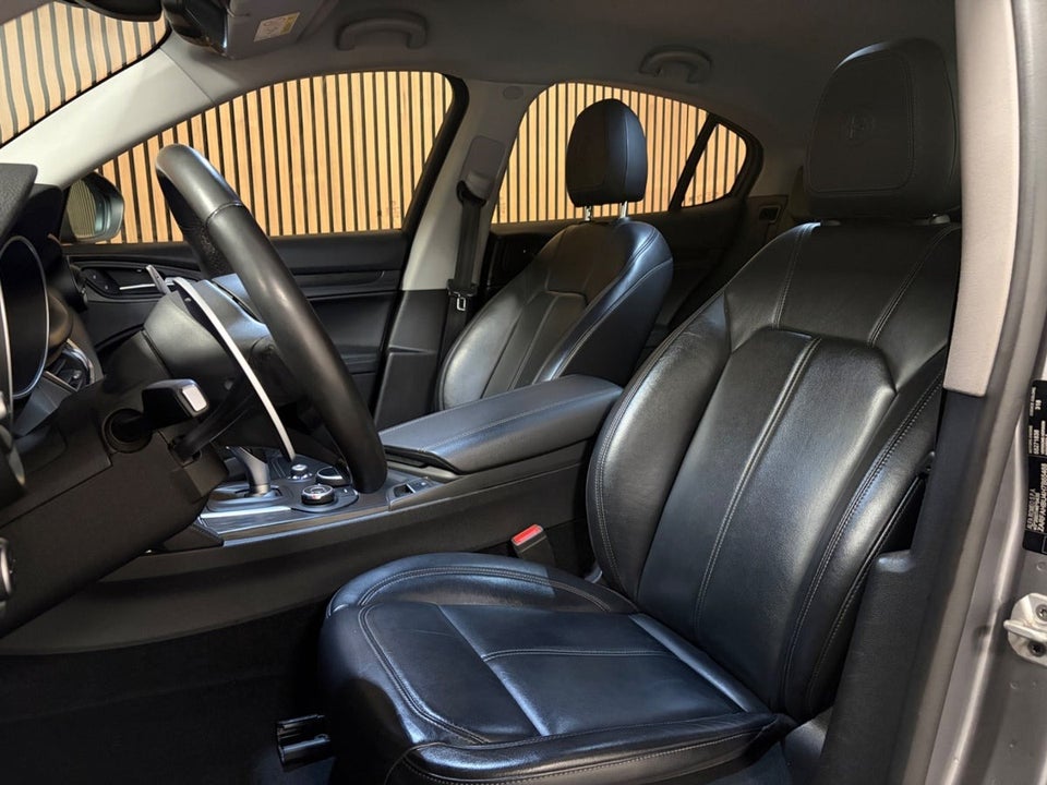 Alfa Romeo Stelvio 2,2 JTD 210 Super aut. Q4 5d