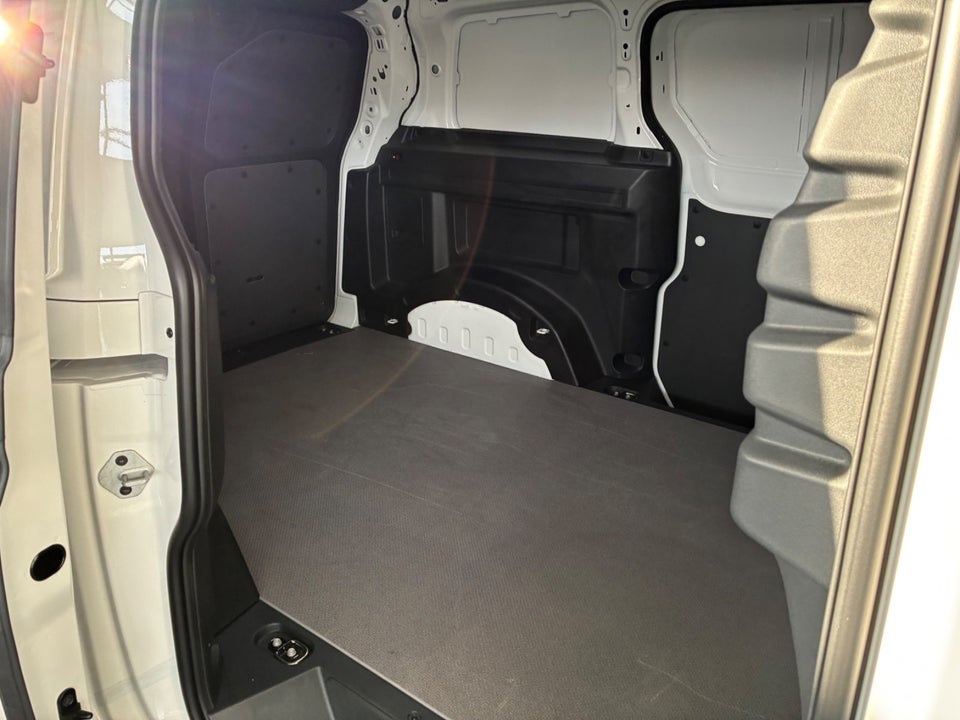 VW ID.Buzz 79 Cargo Comfort+